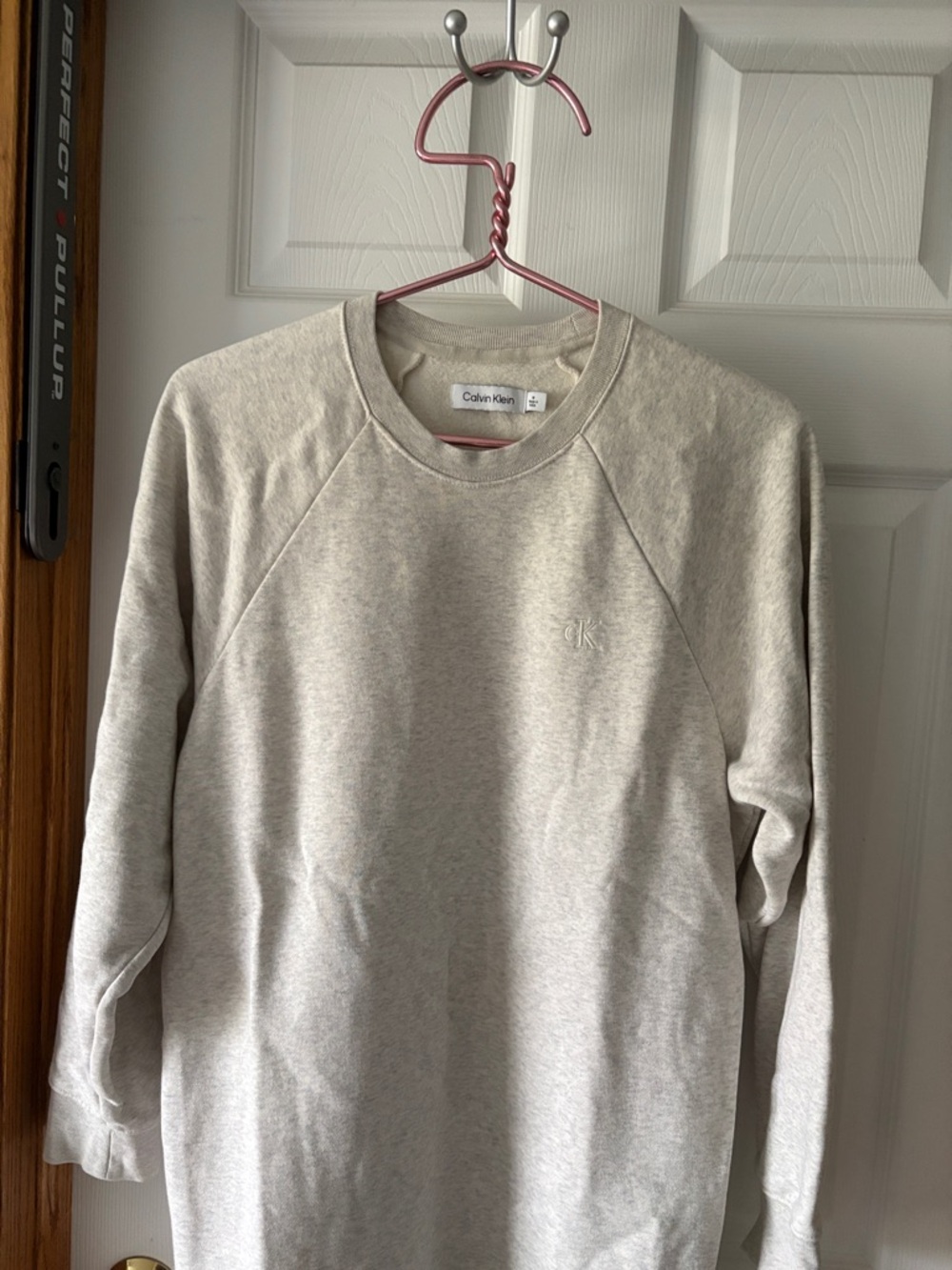 Calvin Klein Women’s Crewneck Sweatshirt - Light Oatmeal